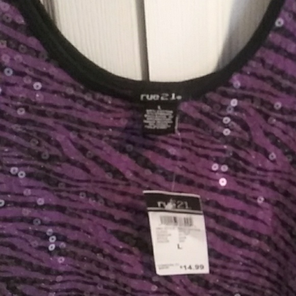 Woman RUE 21Tank TOP - Picture 3 of 3